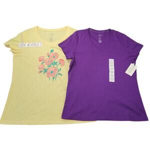 St Johns Bay Petite Medium Tee Bundle NWT 2 Short Sleeve Tops Casual